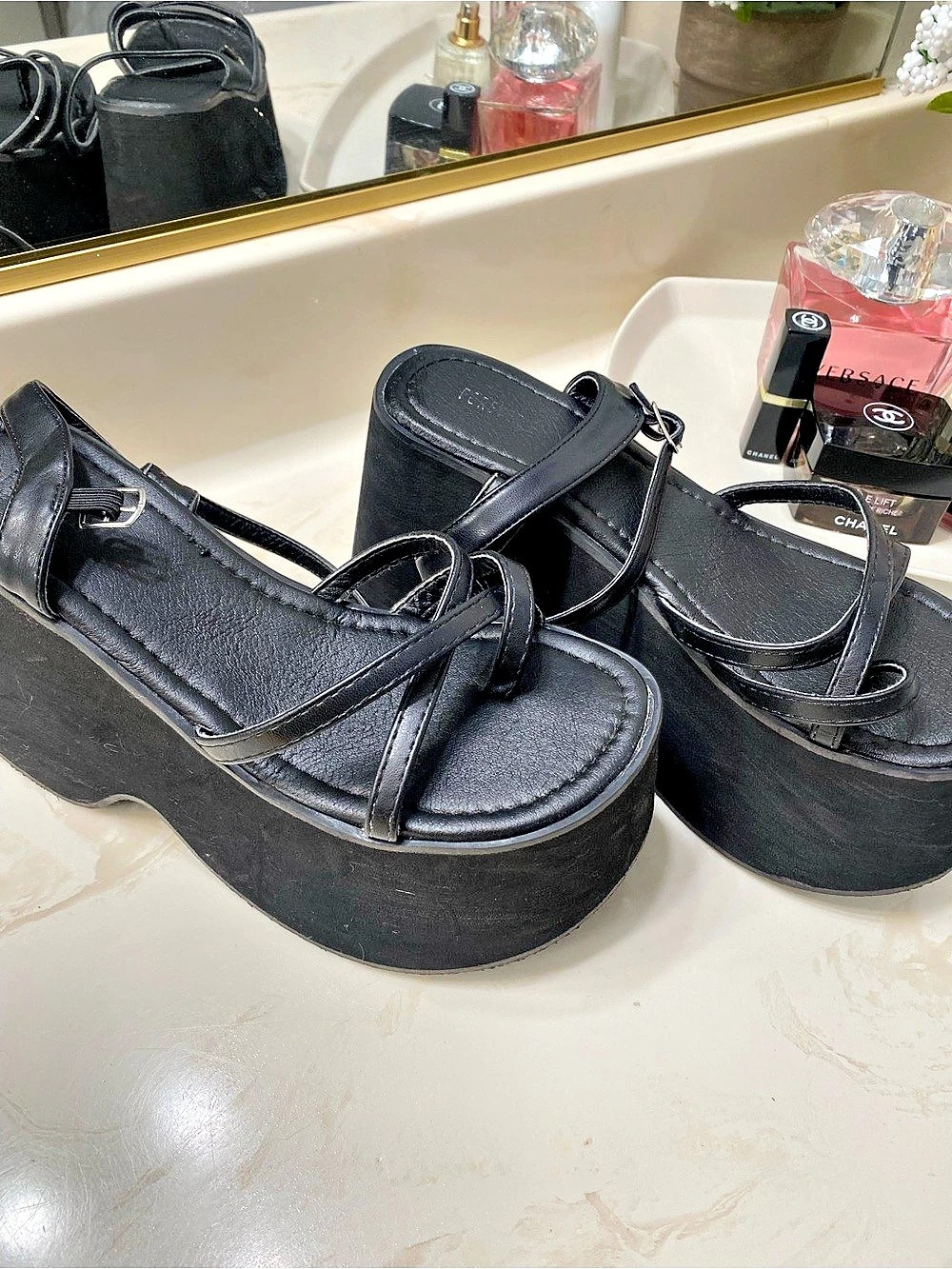 Forever 21 Black Platform Wedge Sandals US 6.5